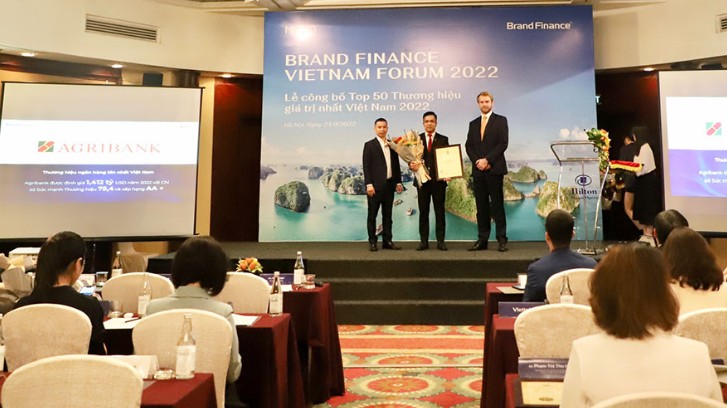 Agribank xếp thứ 6 trong TOP 10 thương hiệu giá trị nhất Việt Nam