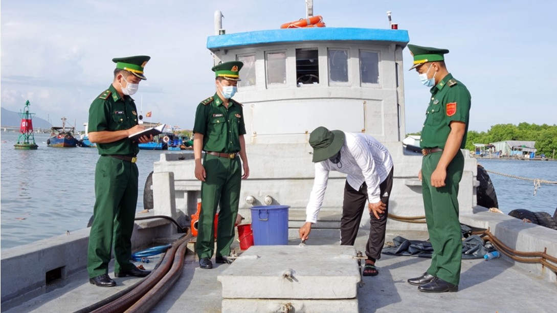 Bà Rịa - Vũng Tàu: Bắt giữ tàu vận chuyển 18.000 lít dầu DO không rõ nguồn gốc xuất xứ
